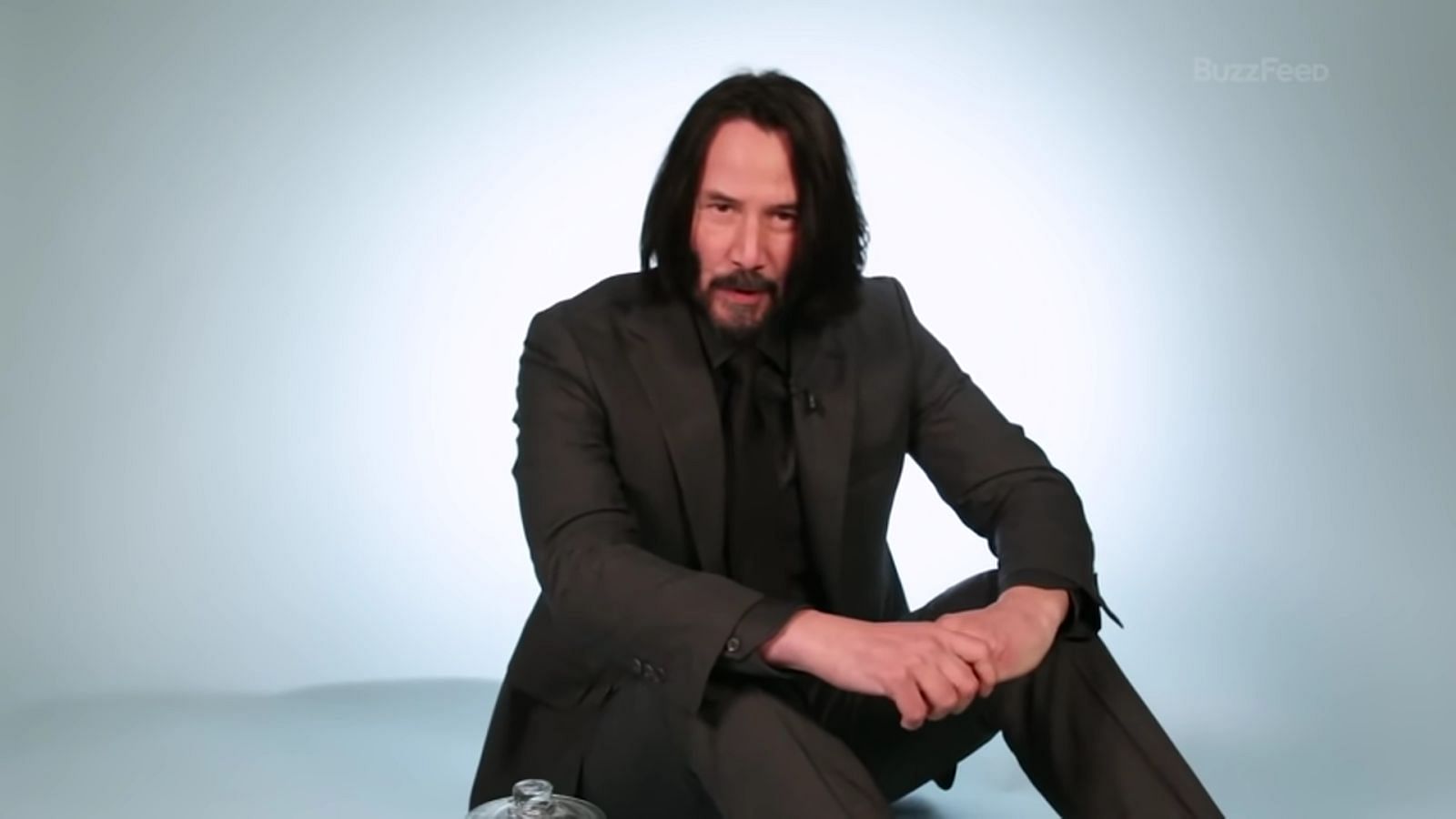 Does Keanu Reeves have any tattoos?